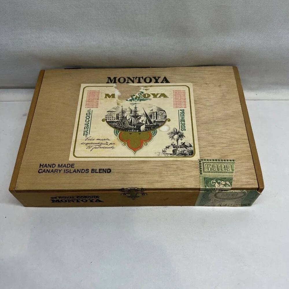 MONTOYA ROYAL CORONA WOODEN CIGAR BOX HAND MADE CANARY ISLAND BLEND